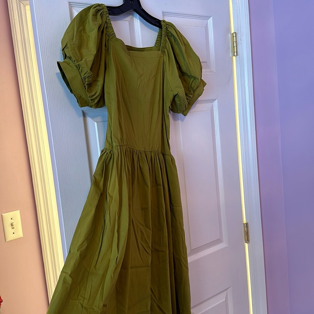Green size L European dress , worn once